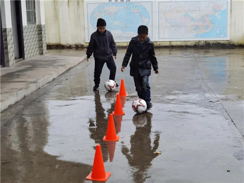 为中国足球梦想助力,为农村孩子筑梦爱心公益活动