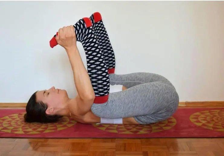 练瑜伽打坐有什么好处和坏处,练瑜伽对女性的脏腑有什么好处