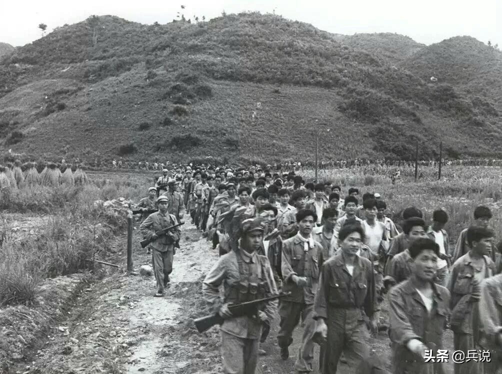 邓华“三重包抄”美韩军,美军战俘日记:*杀屠**持续了整个夜晚