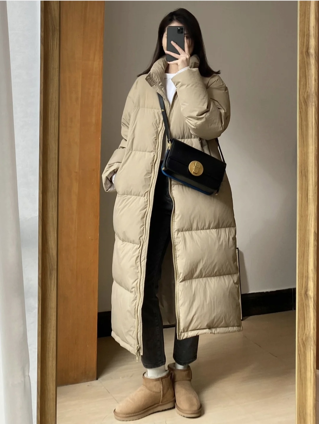 羽绒服搭配什么裤子女孩,女羽绒服和裤子配什么鞋子好看