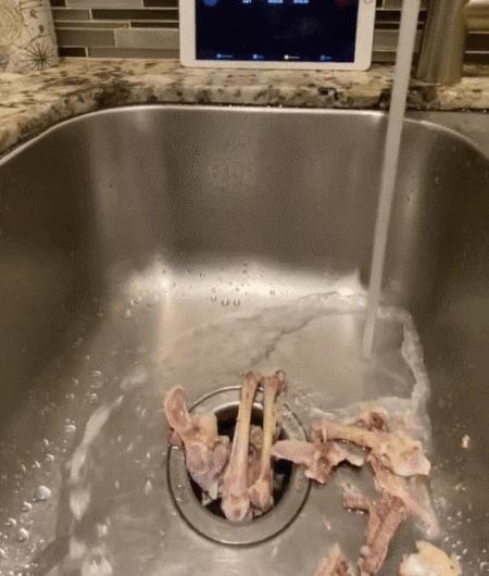 看起来鸡肋实则好用的家电,最不值得购买的四种家电