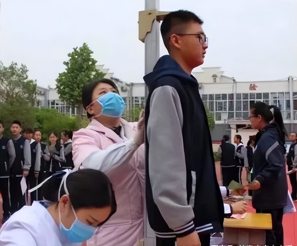 小孩一个星期长高30cm的办法,怎么样一个暑假快速长高30cm