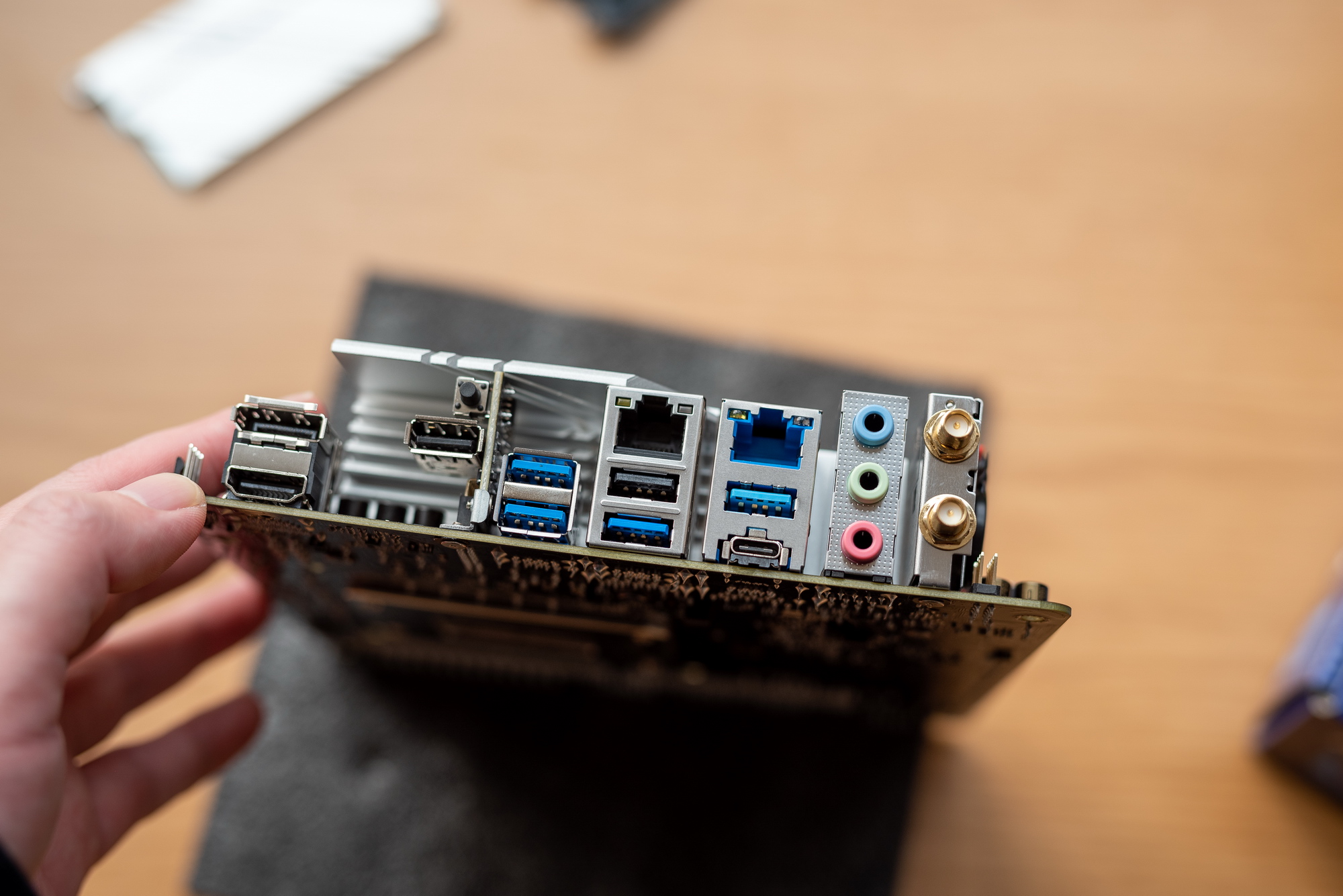 itx桌面配什么主机好,itx小钢炮主机测评