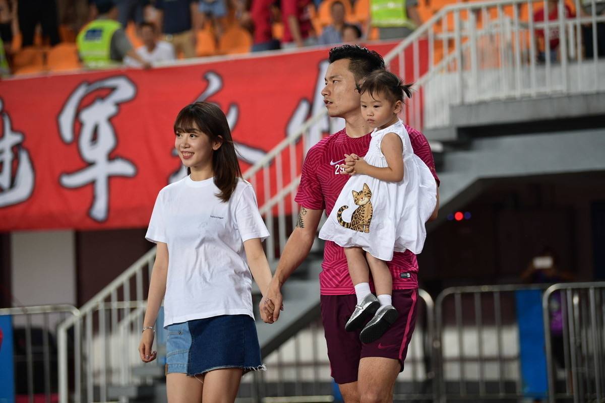 郜林历任老婆,郜林卖豪宅