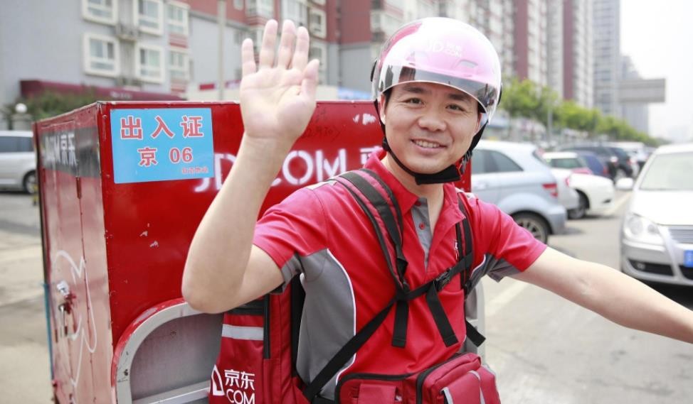 京东001号快递员金宜财:死心塌地送快递12年,刘强东给了他什么