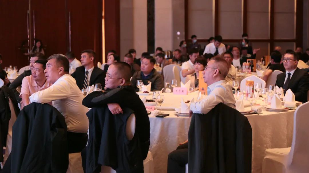 第86届青岛全国药交会-利君制药举办特色产品推介暨工商联谊会