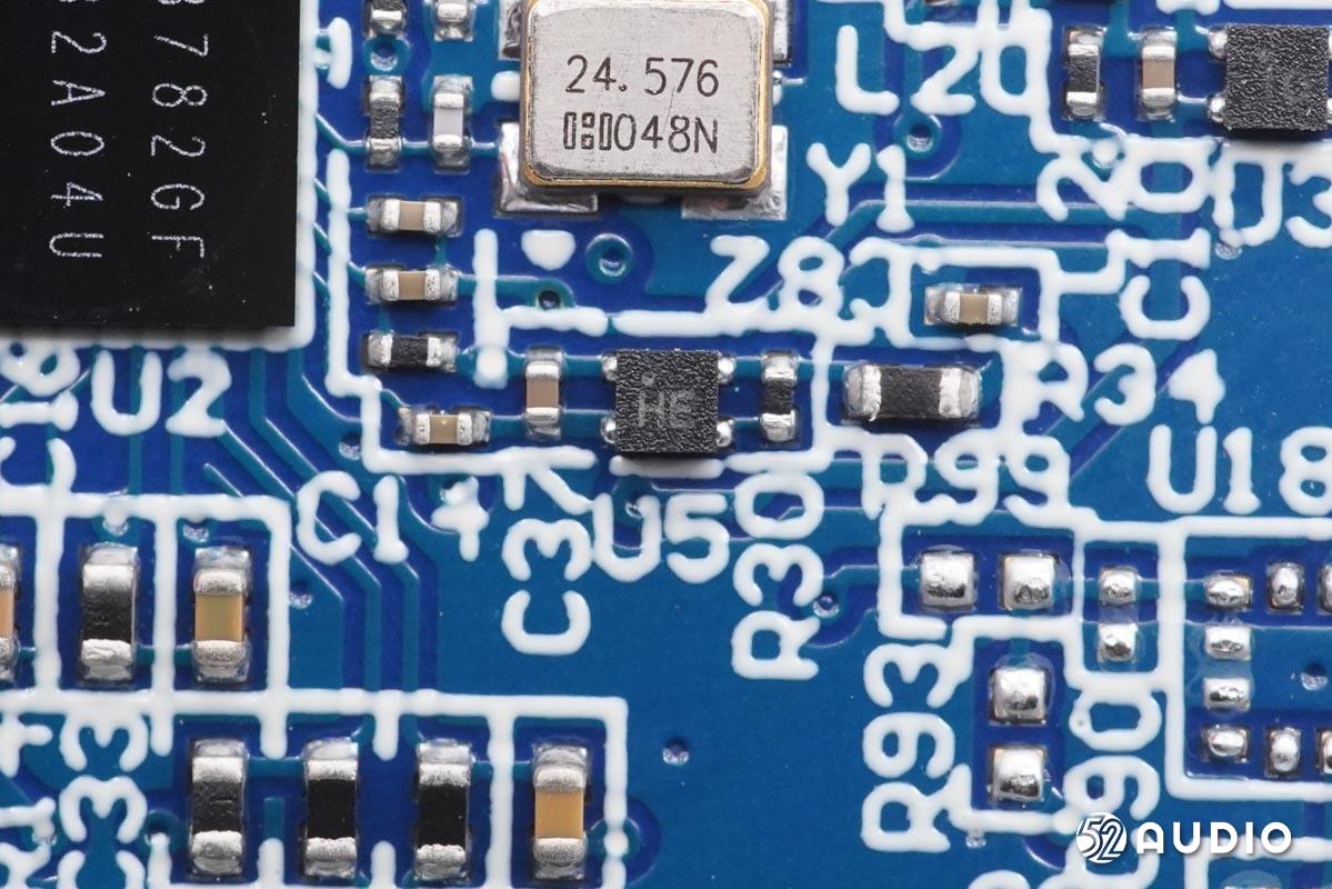 飞利浦耳机fideliol3对比索尼,飞利浦fideliot1