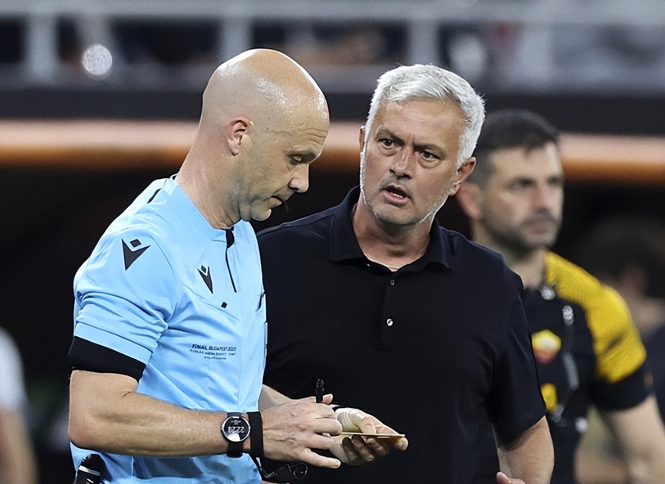 意大利足球最新比赛,意大利连续37场不败纪录遭终结