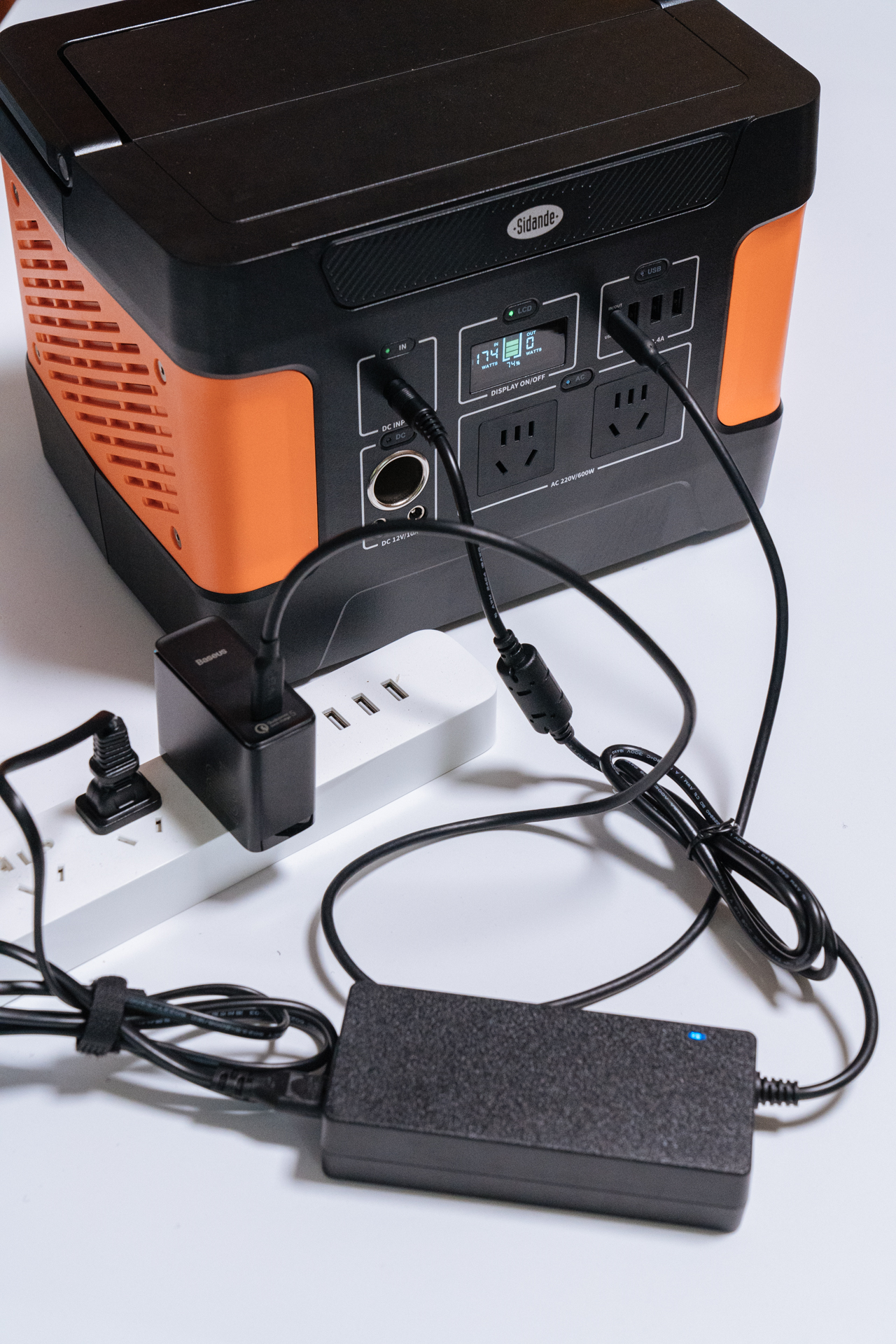 国庆出游带些什么东西,国庆出游必带什么东西