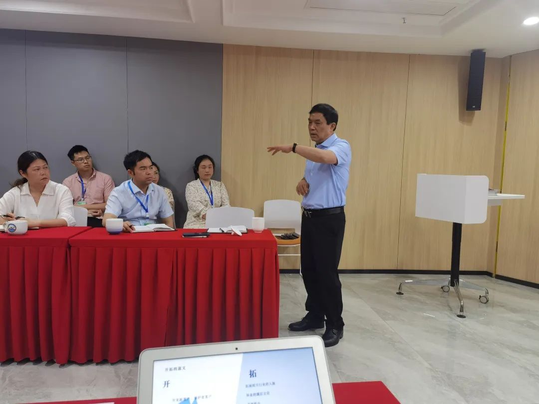 扬帆促发展，偕行创未来——记华亚家私员工培训