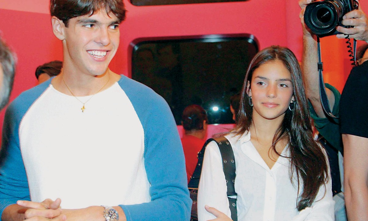 2017年卡卡婚姻现状,卡卡前妻卡洛琳再婚生孩子了吗