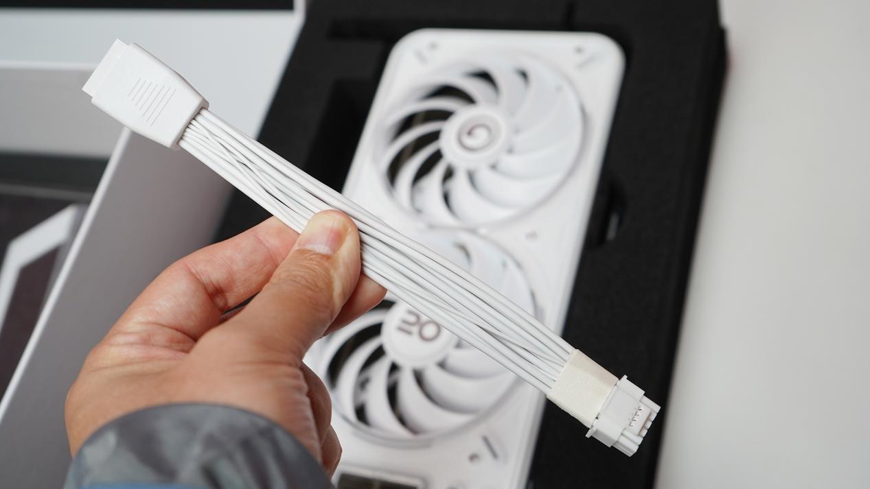 rtx4090显卡影驰,影驰20周年4090碳纤维