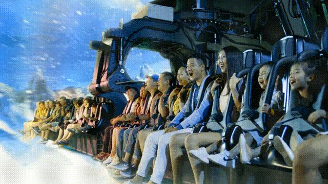 我们的妈妈小时候都是玩什么,妈妈也是个爱玩的孩子