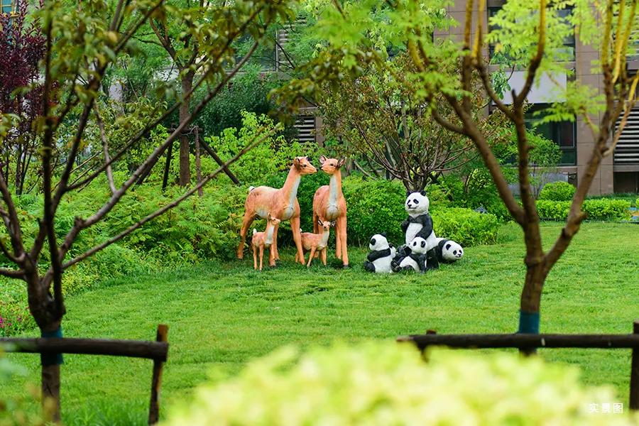 一公里内的高铁生活有多精彩？四季华府给你答案！性价比如何？