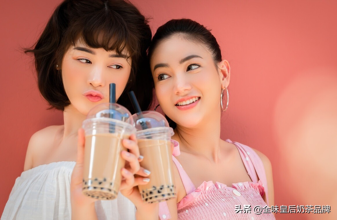 怎样开奶茶加盟连锁店,2022年奶茶加盟推荐