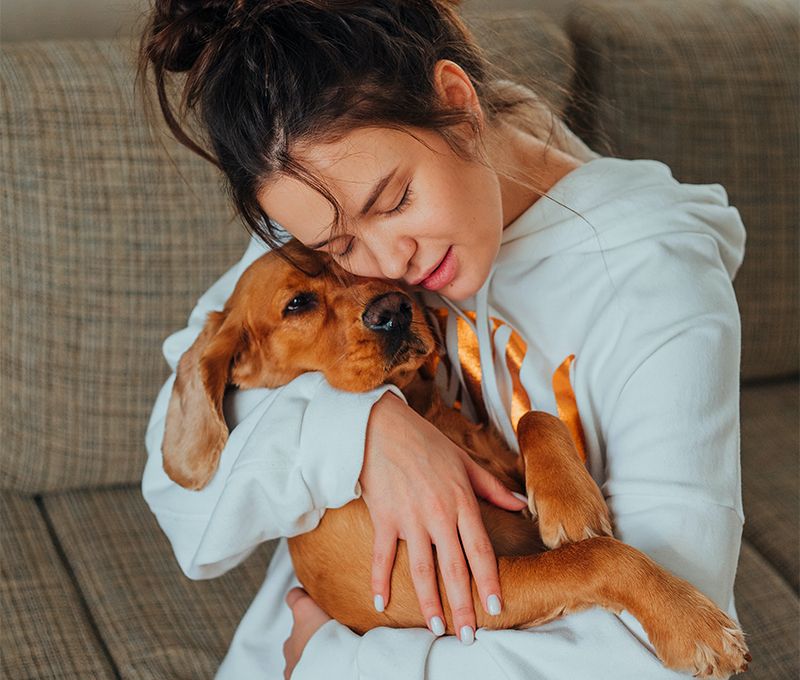 拥抱对爱情有什么好处,人们为什么会亲吻