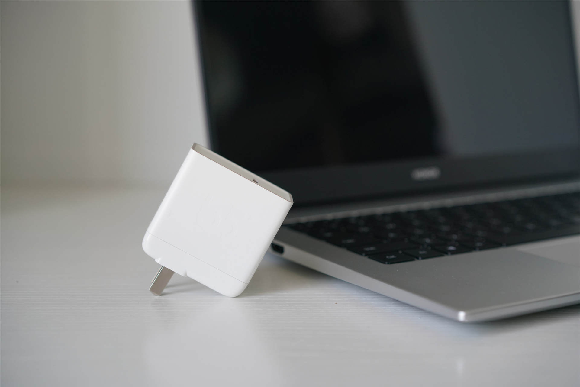 支持多种协议无线快充,aigo多接口快充