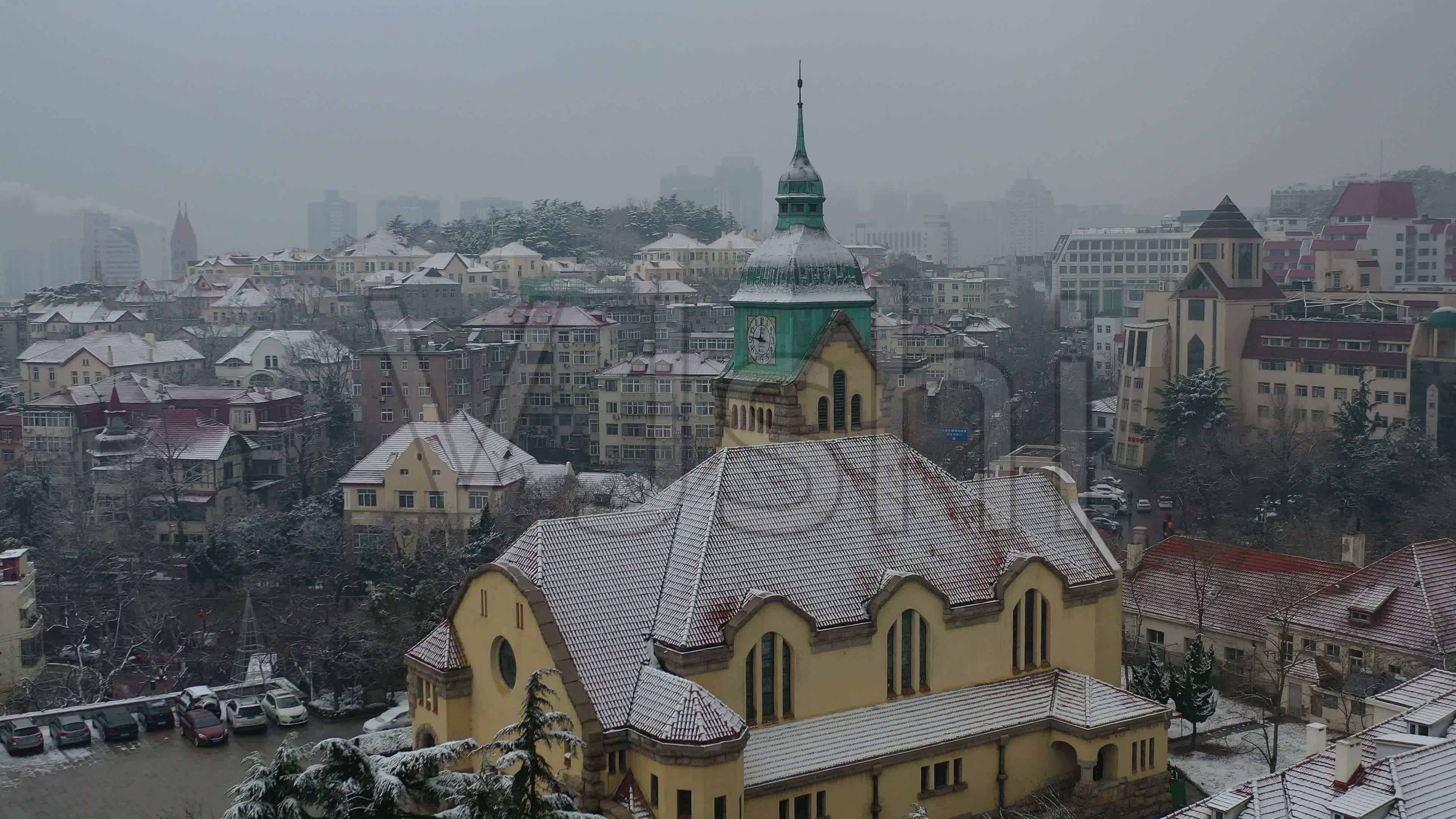 青岛的冬天也很美,青岛的冬天是多风和冷的