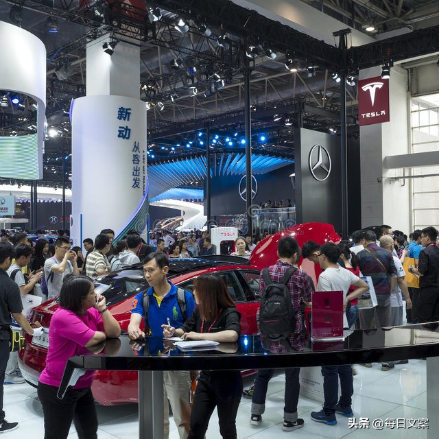 特斯拉普工月均上万！网友：最把中国员工当人的竟然是外企