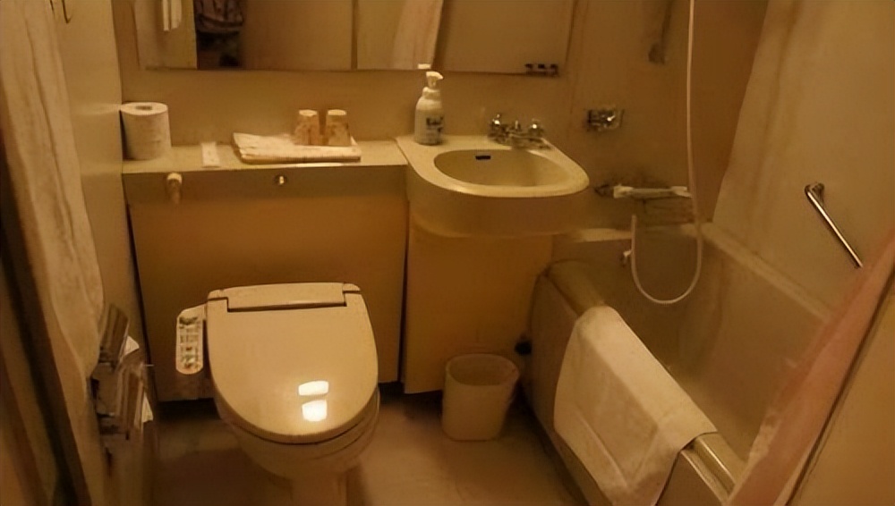 头一次见日本卫生间这样设计,日本小户型马桶洗脸池设计