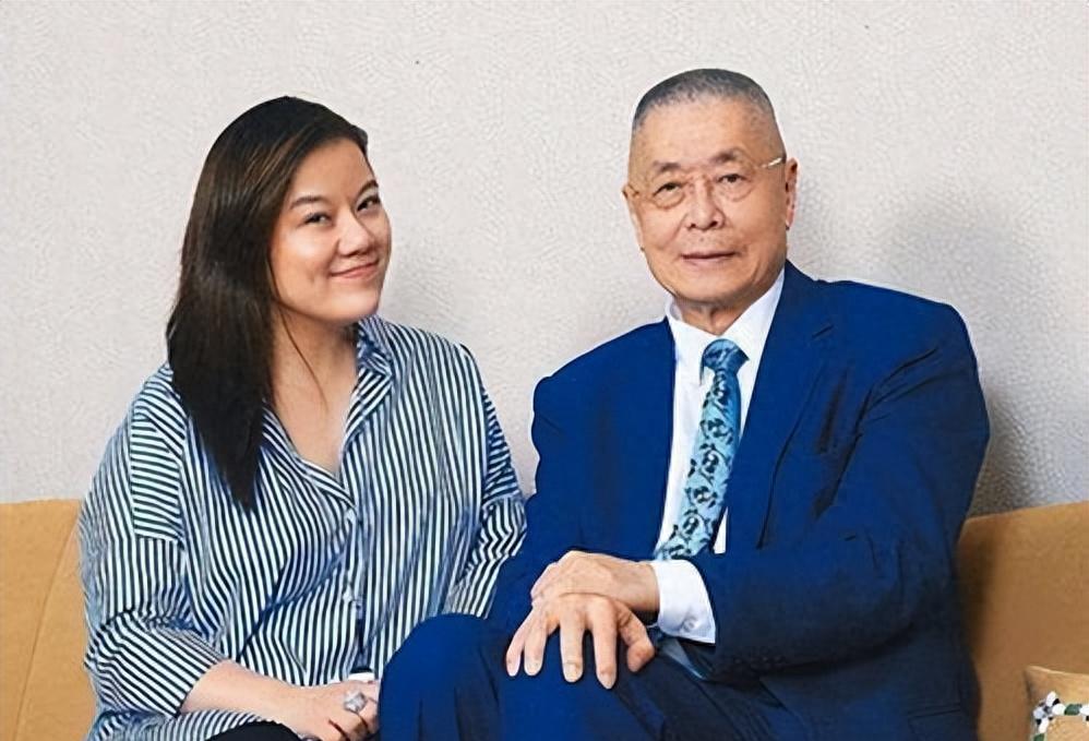 钢琴大师刘诗昆履历介绍,钢琴大师刘诗昆国外演出