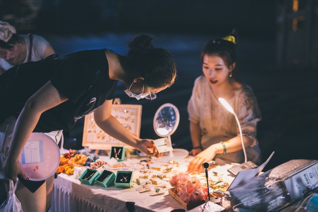 摆摊老司机怎么赚钱,怎么摆摊最赚钱方法