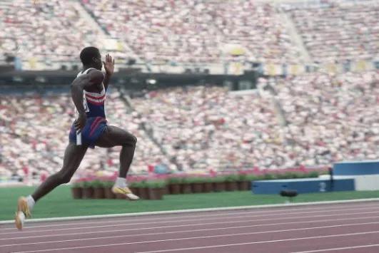 卡尔刘易斯打破世界纪录,卡尔刘易斯400米纪录