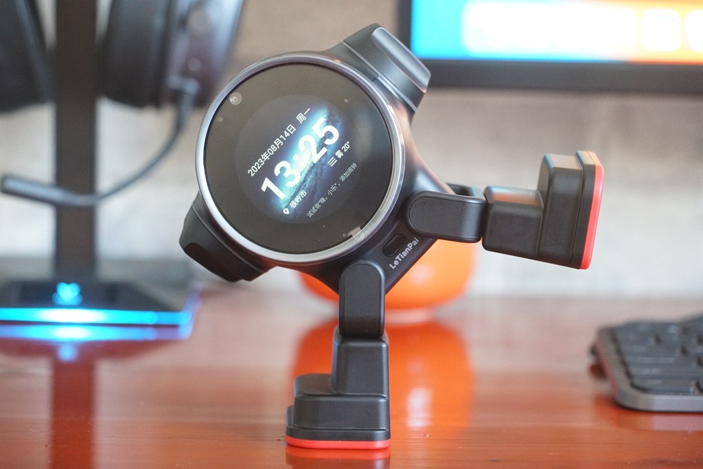 乐天派和emo桌面机器人,乐天派桌面机器人开箱