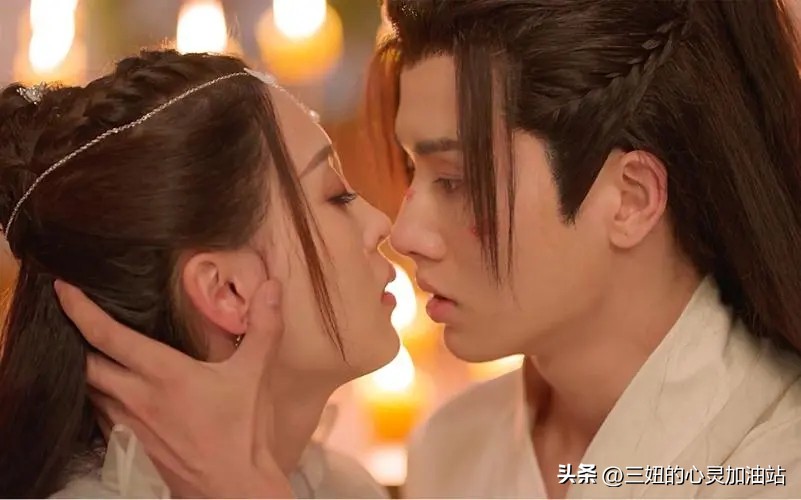 追剧进行时｜甜蜜暴击，吻到忘情的三部古装甜剧，可太会了