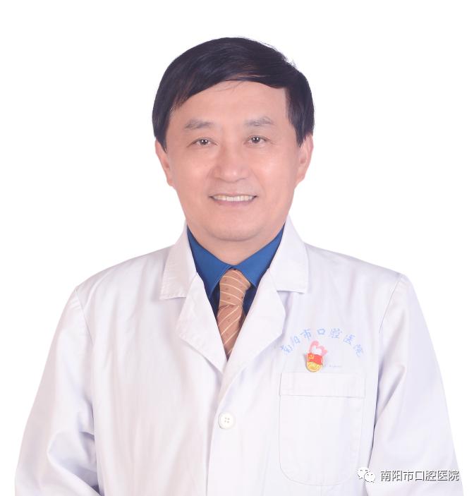 口腔里有白斑怎么治最快,口腔长了白斑怎么回事