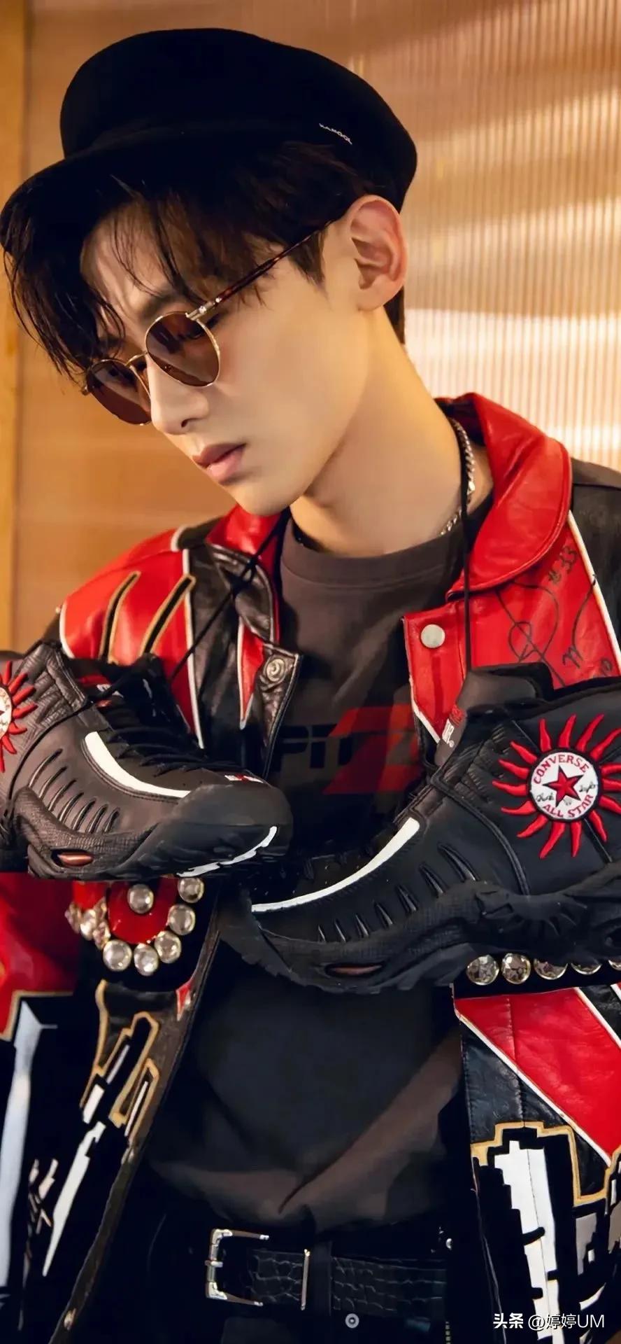 永恒闪耀特利迦超帅壁纸,索隆超帅壁纸高清无水印