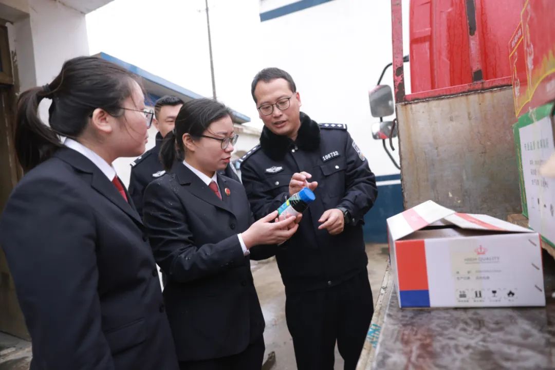 顺藤摸瓜连破两起涉毒案件,顺藤摸瓜盗窃案