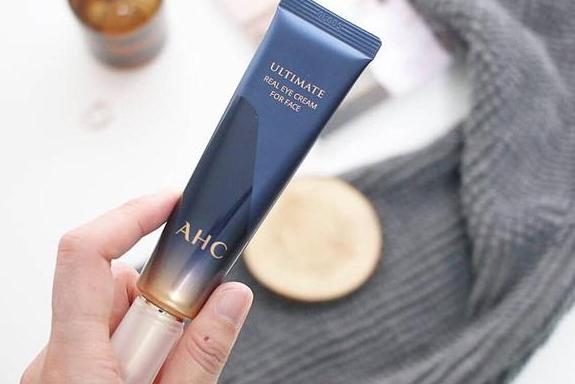 平价好用眼霜推荐四十岁,适合29岁平价好用的眼霜推荐