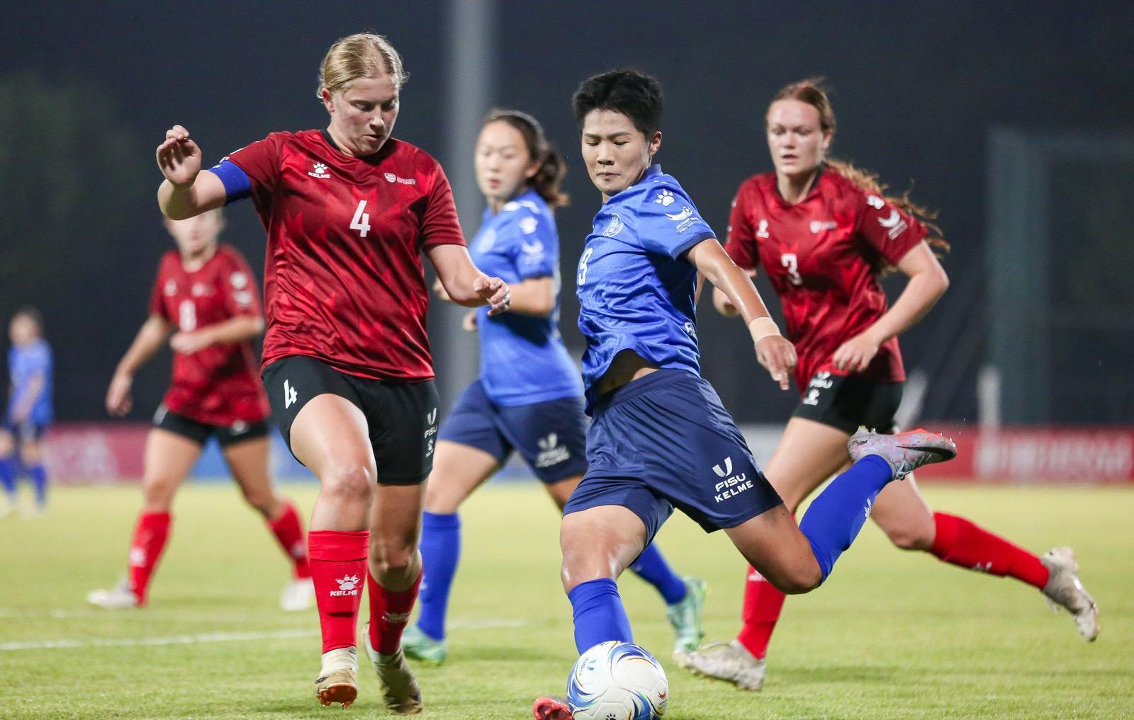 中国男足狂胜关岛队,中国男足狂胜冰岛