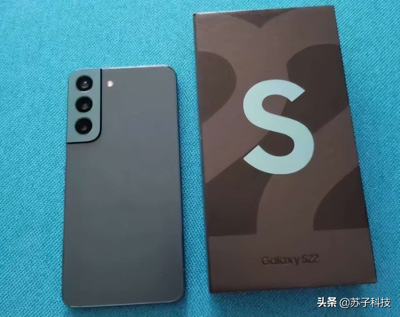 上市不久就降价一千500元的手机,三星性能最强的直面屏手机