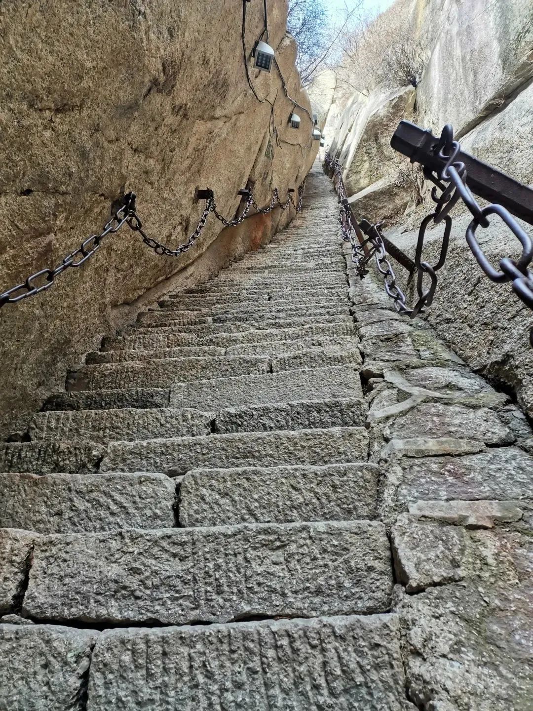 和平精英全国名校赛决战华山之巅，电竞爱好者们请准备！