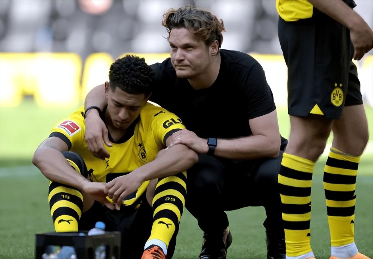 来了！恭喜多特！今夏首签诞生，昔日非洲杯冠军主力球星免费加盟