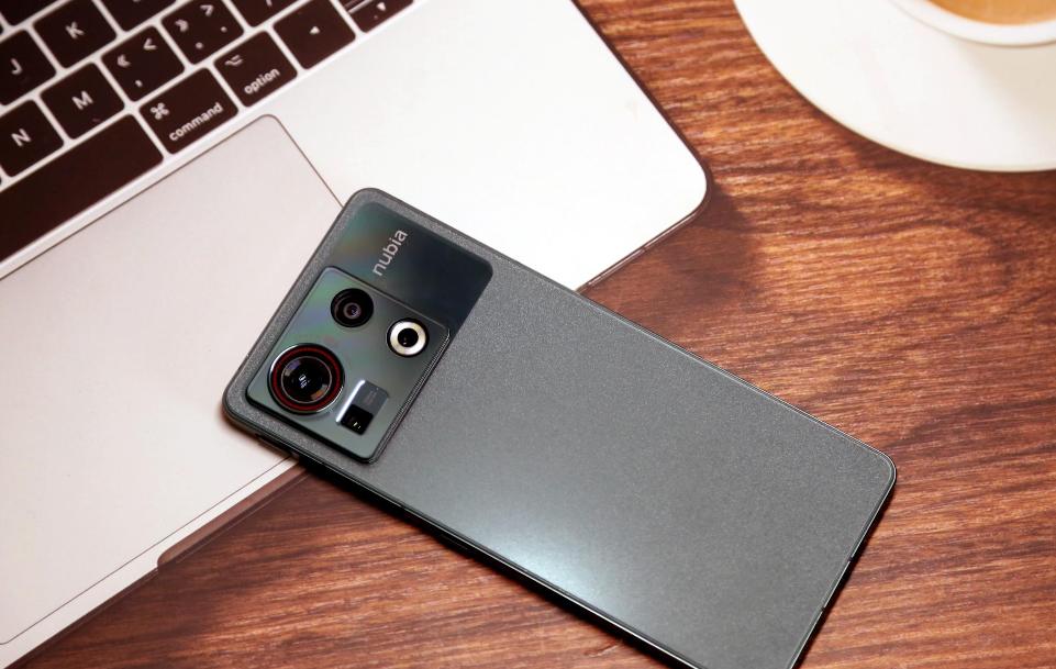 努比亚z40pro80w与165w,努比亚z40spro灵笼限定版