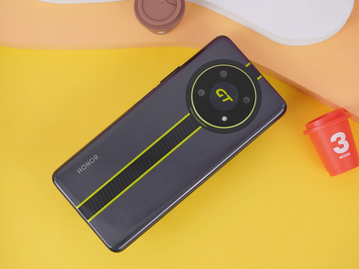 2023年5千左右最值得入手的手机,2023年2500左右最值得入手的手机