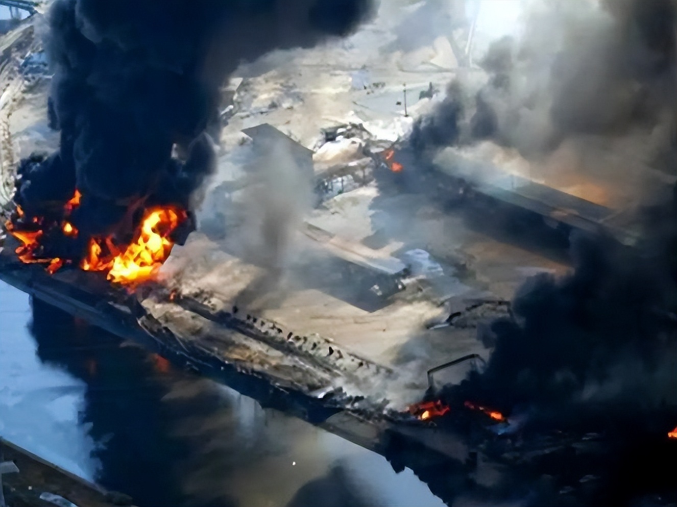 哪年日本福岛核泄漏,日本福岛核泄漏是在哪年