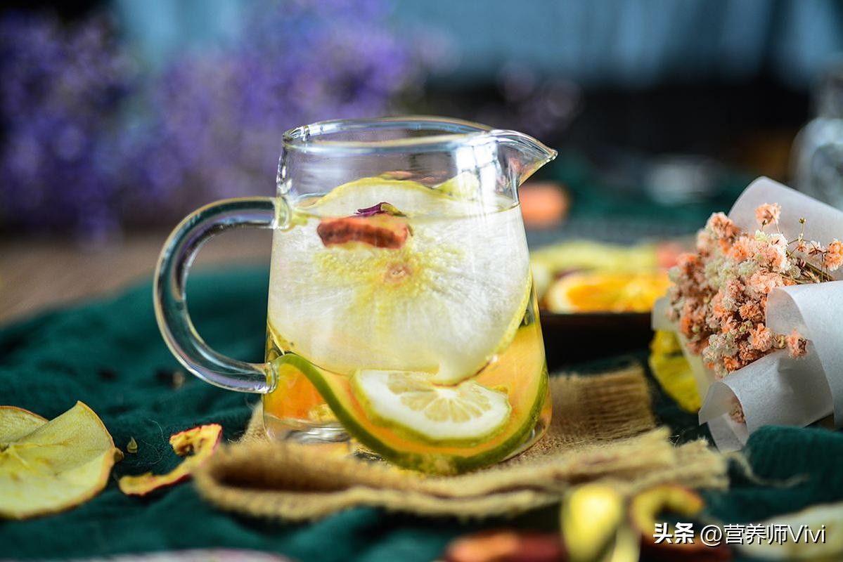 尿酸高喝茶叶茶有好处吗,尿酸高的人能喝什么牛奶