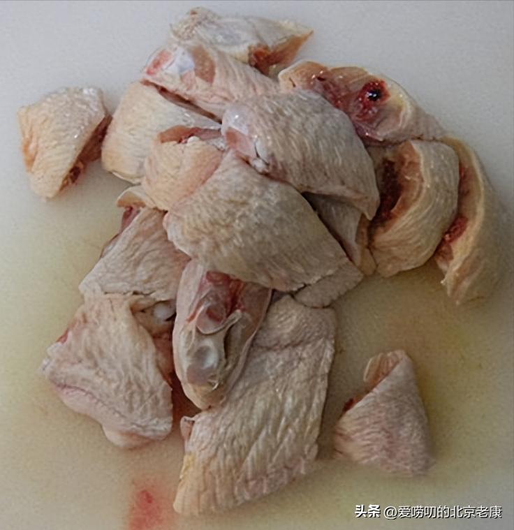 香菇烧鸡翅做法视频教程,香菇烧鸡翅根做法