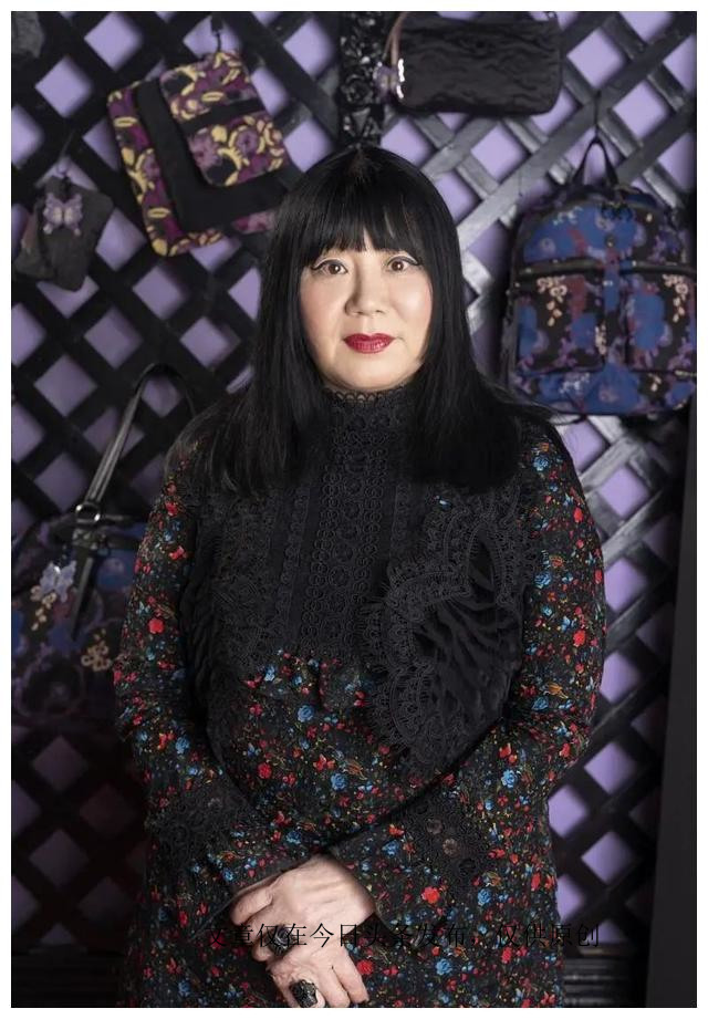 她身价过亿55岁仍然单身,她74岁身价上亿