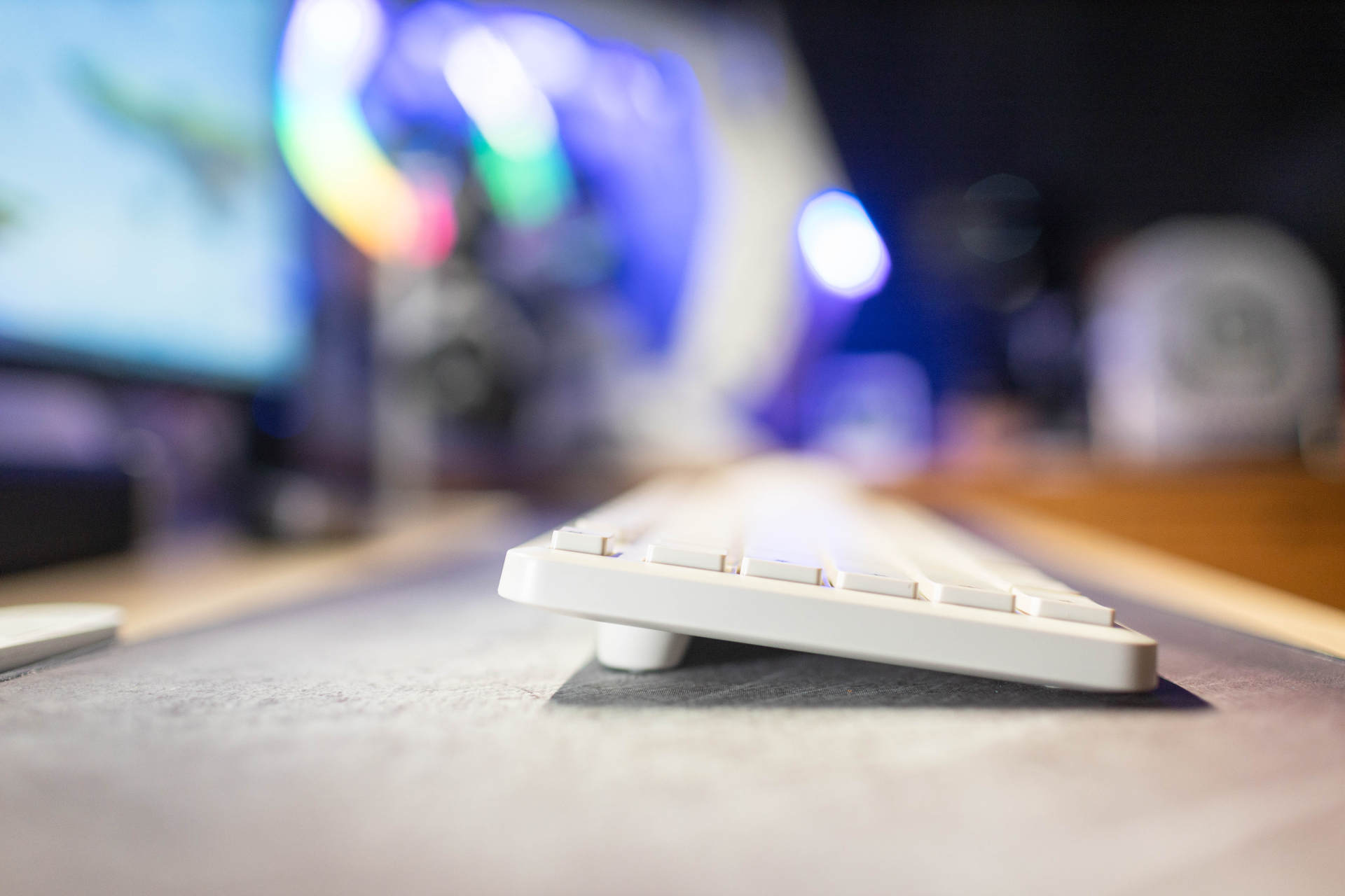 妯辨dw2300鏃犵嚎閿洏濡備綍杩炴帴鐢佃剳,cherrydw2300鏃犵嚎閿紶濂楄