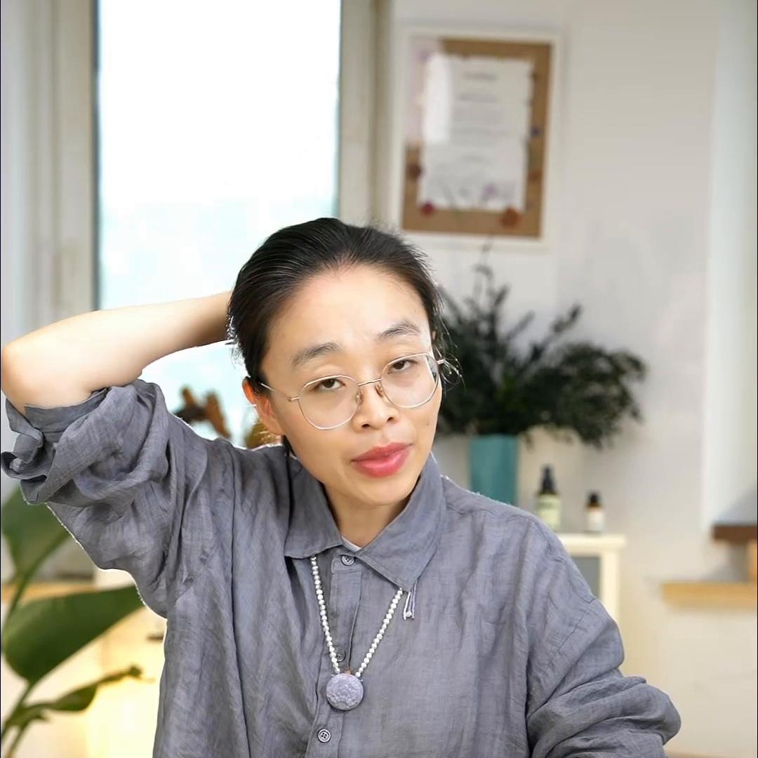 头屑头油头痒掉发怎么回事,头痒头屑头油掉发什么原因