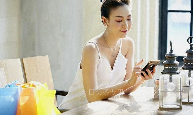 濂冲悓瀛︿笌楂樹腑鍚屽鑱氫細,濂冲ぇ瀛︾敓鐖变笂鏈夊か涔嬪