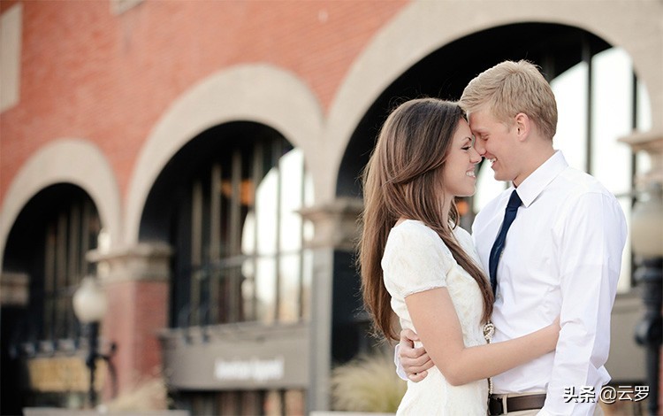 一学就会的情侣秀恩爱拍照技巧,情侣拍照姿势不重样