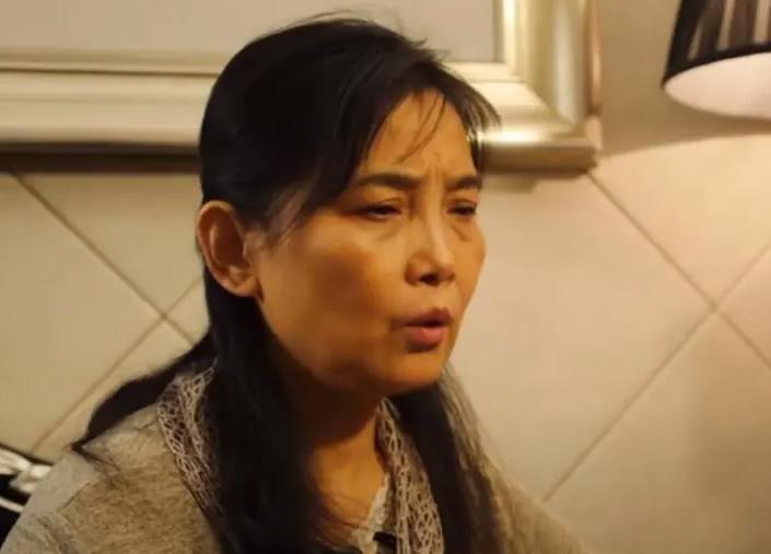 刘霆16年前背母上大学感动全国,背母求学的刘霆为什么变性