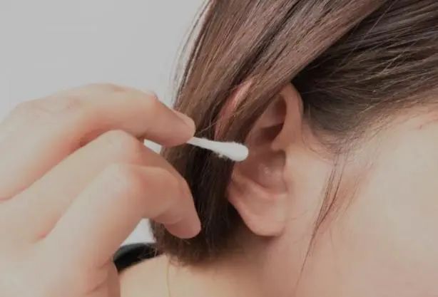 耳朵里面发痒一掏就出水怎么治疗,耳朵发痒总想掏怎么办