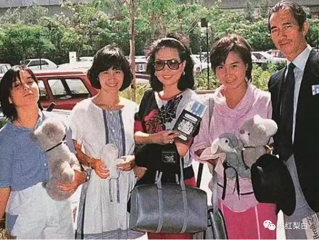 赌王二房蓝琼缨生了几个孩子,赌王二太蓝琼缨几岁生孩子